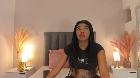 kendrachavez_ online show from November 2025 09:42:02 PM