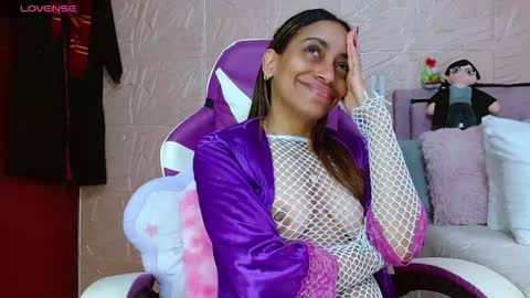 KENDRAPOTTER online show from November 2025 02:16:01 PM