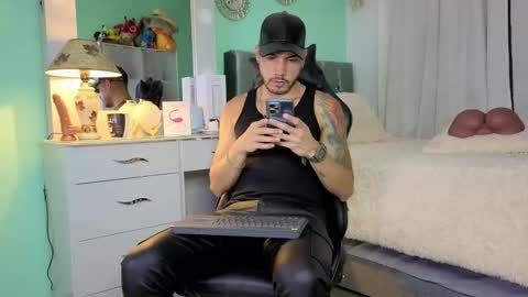 Snapshot of kenfenty chatting on January 2026 12:58:01 AM Chriss Morales online show from January 2026 12:58:01 AM