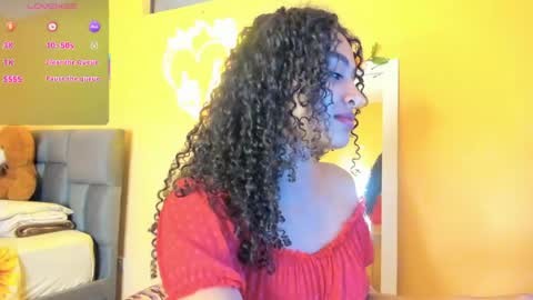 Snapshot of keniia_riizz chatting on May 2026 07:01:01 PM Kenia online show from May 2026 07:01:01 PM