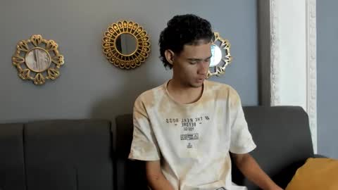 kenix online show from November 2025 08:00:01 PM