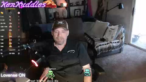 Ken Kuddles online show from November 2025 12:11:02 AM