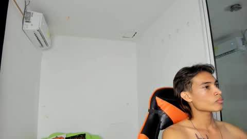 Snapshot of kenshi_roa chatting on November 2025 05:18:02 AM kenshi_roa online show from November 2025 05:18:02 AM