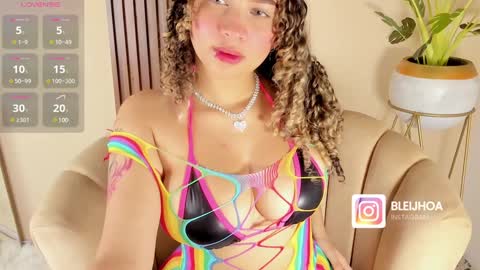 Keny Kitty  Onlyfans Kenayfoxx online show from January 2025 06:56:01 AM