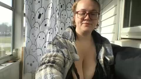 kenzibb online show from January 2026 04:23:02 PM