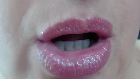 K E R L Y online show from January 2025 05:56:01 PM