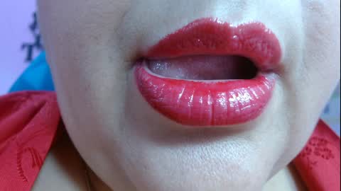 K E R L Y online show from January 2025 07:10:01 PM