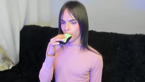 Kerly online show from November 2025 11:50:01 PM