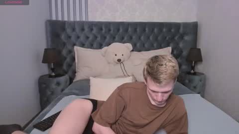 Snapshot of kerry_slay chatting on March 2025 06:00:02 PM Kerry online show from March 2025 06:00:02 PM