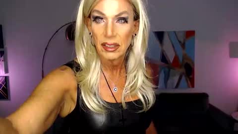 Kerry Wright online show from November 2025 10:39:02 AM