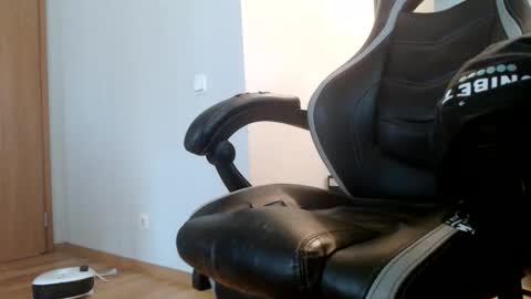 KerKER online show from April 2026 06:36:01 AM