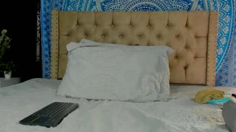 Kery Hillson online show from December 2024 01:28:01 PM