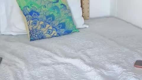 Kery Hillson online show from October 2025 12:09:01 PM