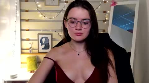 Ketrin online show from September 2025 06:53:02 PM