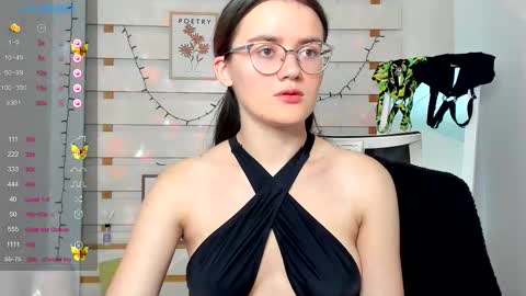 Ketrin online show from September 2025 04:33:02 PM