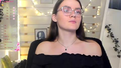 Ketrin online show from November 2025 08:08:02 PM