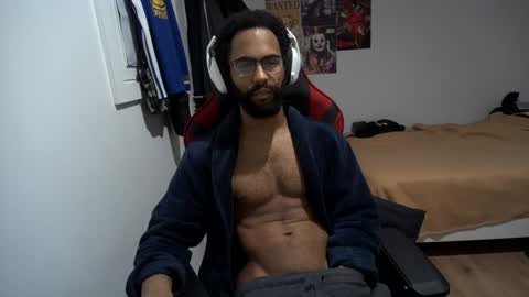 kevi4 online show from January 2025 01:43:02 AM