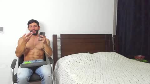 kevin_malone22 online show from February 2025 04:33:01 AM