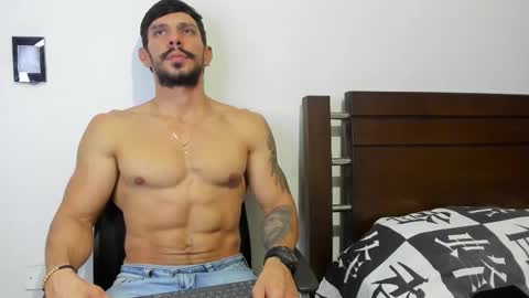 kevin_malone22 online show from February 2026 11:12:01 PM