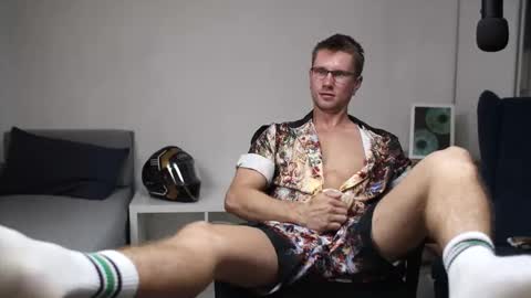 Kev online show from September 2025 04:07:02 PM