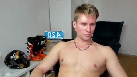 Kev online show from October 2025 01:00:02 PM