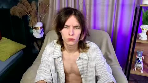 Kevin online show from May 2026 04:28:02 AM