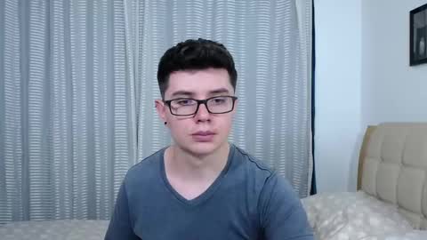 Kevin online show from November 2025 07:49:02 PM