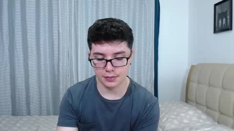 Kevin online show from November 2025 07:35:02 PM