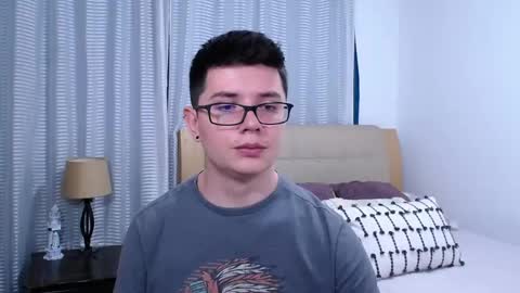 Kevin online show from April 2026 08:20:01 PM