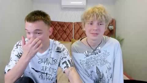 Snapshot of kevinm1lky chatting on October 2025 02:52:01 PM Kevin online show from October 2025 02:52:01 PM