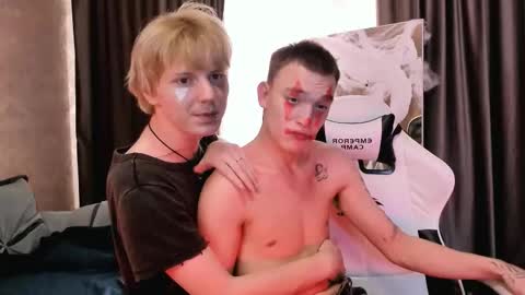 Snapshot of kevinm1lky chatting on November 2025 12:56:01 AM Kevin online show from November 2025 12:56:01 AM