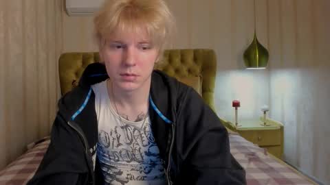 Snapshot of kevinm1lky chatting on November 2025 03:01:02 PM Kevin online show from November 2025 03:01:02 PM