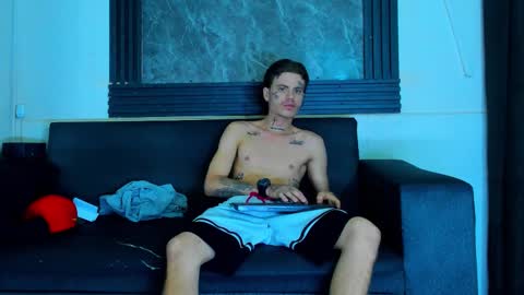 kevinperlas_ online show from December 2025 12:27:01 AM