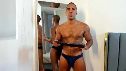 sebastian online show from September 2025 09:59:02 PM