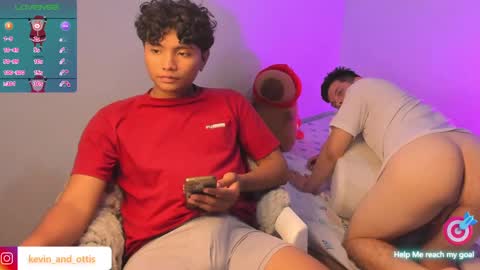 Snapshot of kevinxlvx chatting on December 2024 12:50:01 AM kevin and ottis online show from December 2024 12:50:01 AM