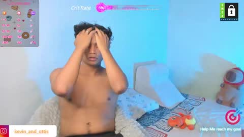 Snapshot of kevinxlvx chatting on January 2025 01:13:02 AM kevin and ottis online show from January 2025 01:13:02 AM