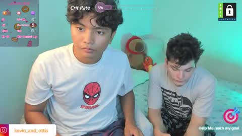 Snapshot of kevinxlvx chatting on January 2025 01:23:01 AM kevin and ottis online show from January 2025 01:23:01 AM