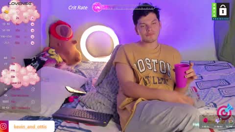 Snapshot of kevinxlvx chatting on January 2025 01:08:01 AM kevin and ottis online show from January 2025 01:08:01 AM