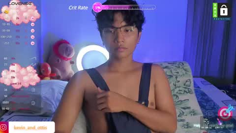 Snapshot of kevinxlvx chatting on January 2025 11:45:02 PM kevin and ottis online show from January 2025 11:45:02 PM