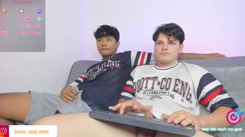 Snapshot of kevinxlvx chatting on October 2025 12:01:02 AM kevin and ottis online show from October 2025 12:01:02 AM