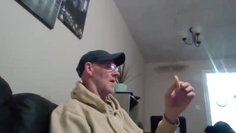 kevlooking4sez online show from February 2025 07:36:01 PM