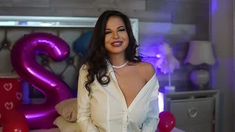 keylaconner online show from February 2025 05:15:01 AM