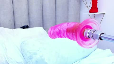 Keylla online show from December 2024 11:53:02 PM