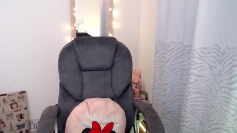 Liss online show from February 2025 01:32:01 PM