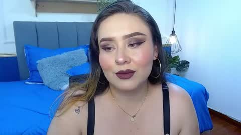K H A I L A online show from June 2026 07:01:02 PM