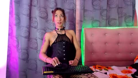 Khandyz online show from March 2026 08:17:01 PM