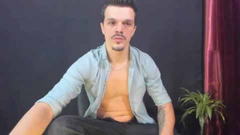 Snapshot of khatarsis2000 chatting on February 2026 07:15:01 AM DonyBrown online show from February 2026 07:15:01 AM