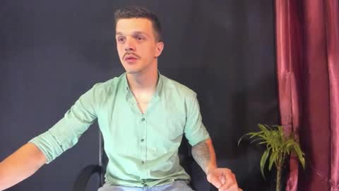 Snapshot of khatarsis2000 chatting on March 2026 06:04:02 AM DonyBrown online show from March 2026 06:04:02 AM