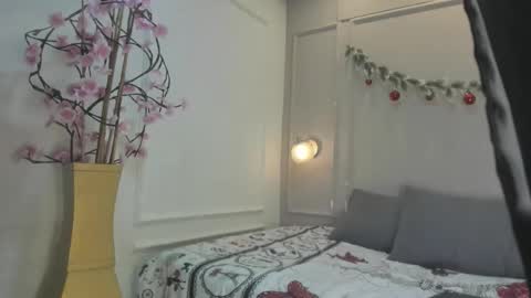 Kathe Hot online show from December 2025 08:37:02 PM