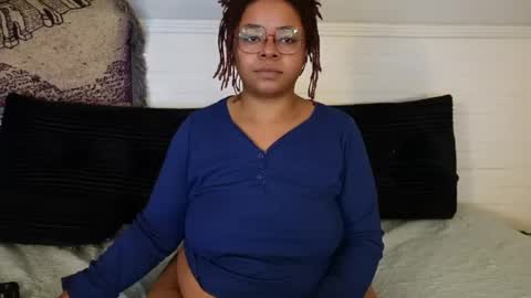 Snapshot of khayaparker chatting on May 2026 05:27:02 AM Khaya online show from May 2026 05:27:02 AM